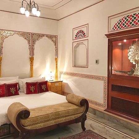 The Raj Palace Jaipur Bagian luar foto