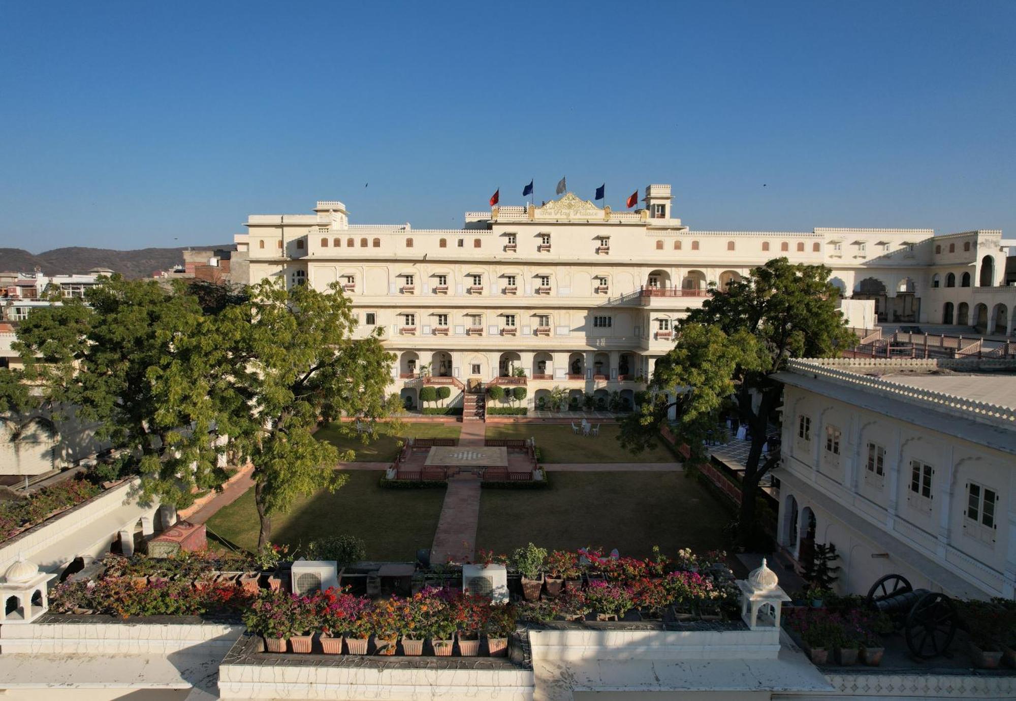 The Raj Palace Jaipur Bagian luar foto